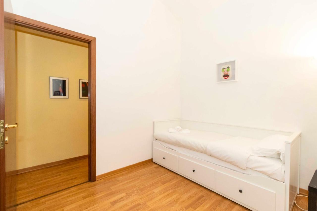 Porta Nuova & San Salvario Roomy Flat Turijn Buitenkant foto
