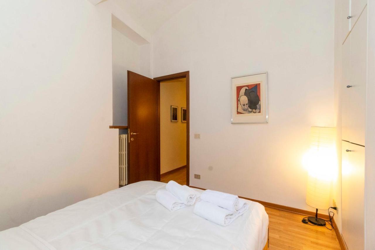Porta Nuova & San Salvario Roomy Flat Turijn Buitenkant foto