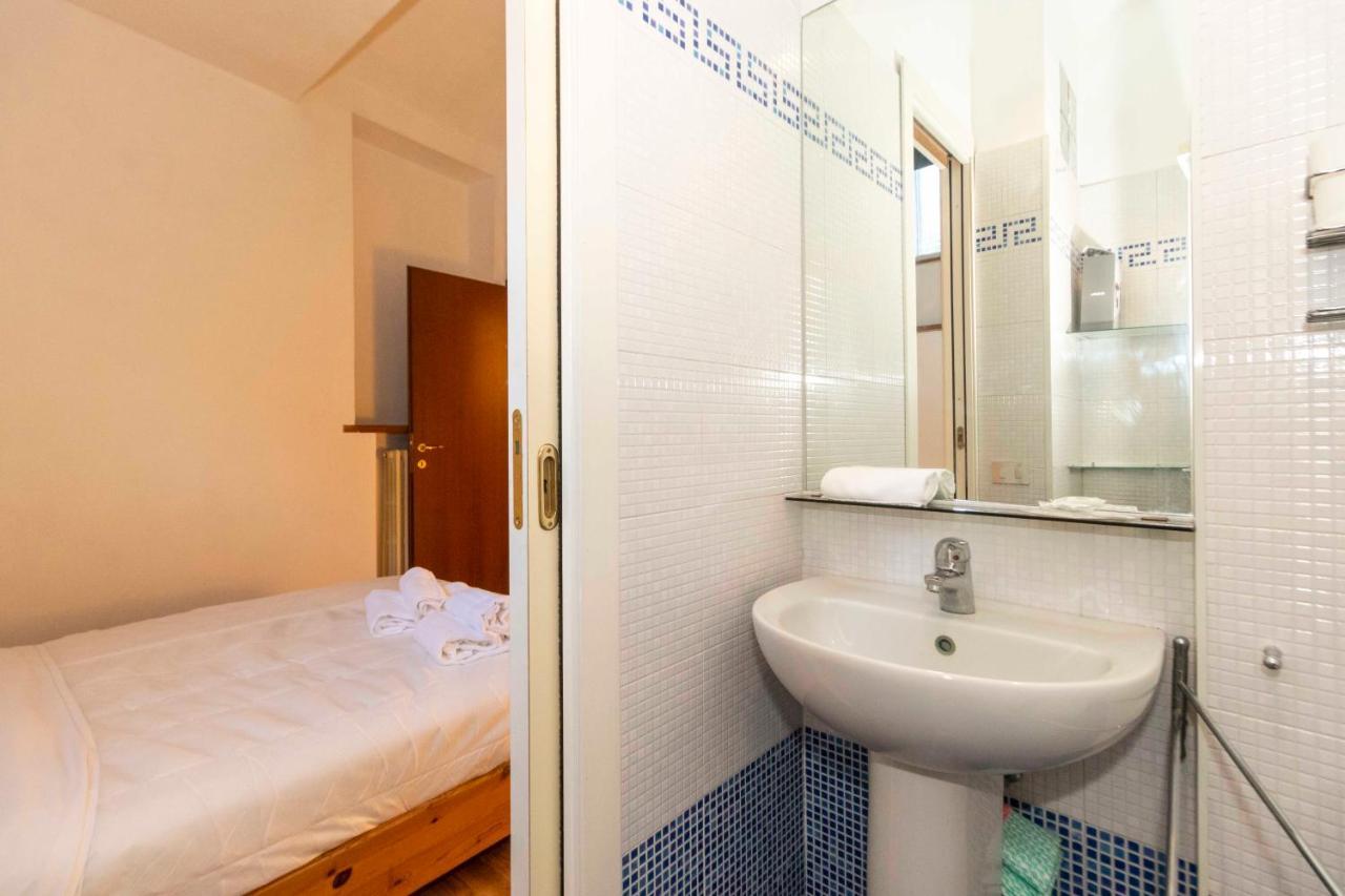 Porta Nuova & San Salvario Roomy Flat Turijn Buitenkant foto